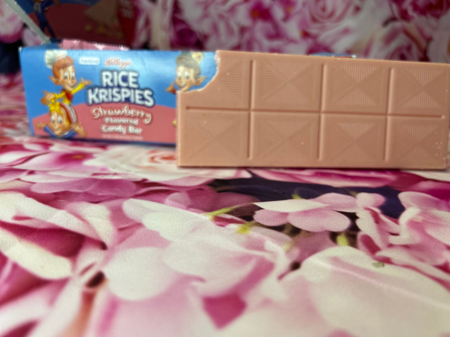 Rice Krispy Strawberry Candy Bar